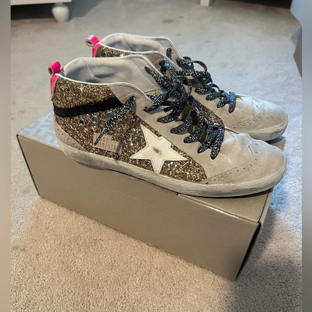 Golden Goose Mid Star Sneaker
